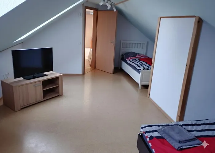 Grosse Naehe Dem Schoenen Seenland Merkendorf (Bavaria)